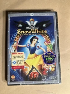 Snow White and the Seven Dwarfs (Three-Disc Blu-ray/DVD Combo - Picture 1 of 6