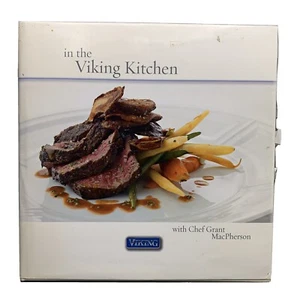 in the VIKING KITCHEN with CHEF GRANT MACPHERSON - Hardcover Cook Book - Imagen 1 de 11