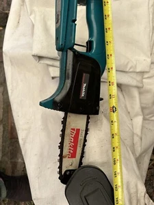 Makita Cordless 8' Pole Chain Saw UC120DA 12V Battery,Charger /Case Make Offer - Picture 1 of 18