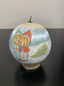 Vintage Hallmark Keepsake Betsey Clark Christmas Ornament Ball Globe 1979 - Picture 1 of 4