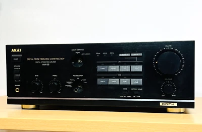 AKAI AM-55 High-End Digital Verstärker/Amplifier! Funktioniert als Defekt, lesen - Bild 1 von 4