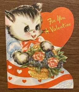 Vintage 1940s Valentines Day Greeting Card Cat Kitten Kitty Holding Flowers P1C - Picture 1 of 12