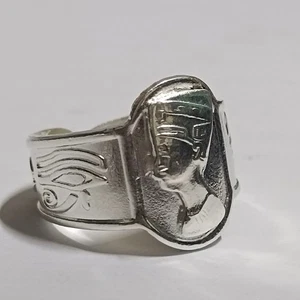 Anillo Faraón Egipcio Antiguo - Joyería Plateada con Diseño Ojo de Horus - Imagen 1 de 11