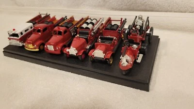 High Speed Firetrucks, Matchbox, Set Of 6 With Collectors Case. - Image 1 of 4