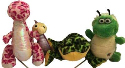 Webkinz Bull Frog(HM114), Caterpillar(HM434), Lil Kinz Seahorse(HS507), and Dino - Image 1 of 2