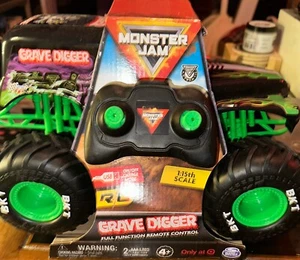 NEW Official Monster Jam Grave Digger RC 1:15 Scale Remote Control 2.4 GHz - Picture 1 of 3