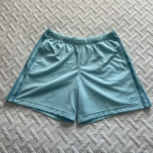 Adidas Women’s Light Blue Athletic Striped Stretch Double Pocket Shorts, Size M - Picture 1 of 10