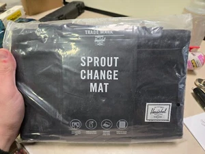 NIP! Herschel Supply Co Baby Sprout Change Mat & Refillable Wipe Container-Black - Picture 1 of 4