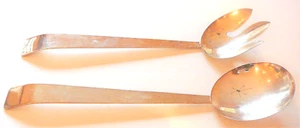 Vintage silver plated salad servers. Stamped Quadruple Plate, Lifetime Guarantee - Picture 1 of 2