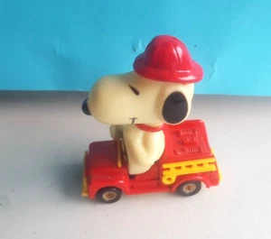 SNOOPY AUTO ESCI DIE CAST METAL SNOOPY'S GARAGE VINTAGE LOOSE - Picture 1 of 4
