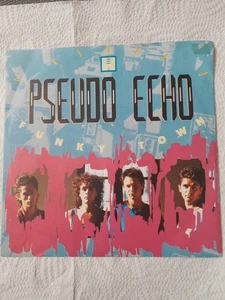 Single Vinyl 7'' Pseudo Echo Funky Town - Bild 1 von 3