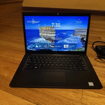 Dell Latitude 7490 i5 7300U @ 2,60 GHz 16 GB RAM 256 GB SSD Windows 11 Pro táctil Foto 1 de 4
