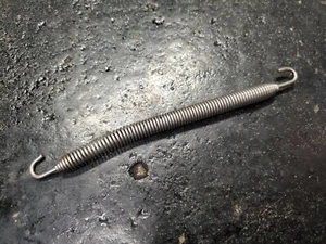 Ducati ST4s ST SPORT TOURING original EXHAUST MUFFLER MOUNTING RETENTION SPRING - Picture 1 of 6