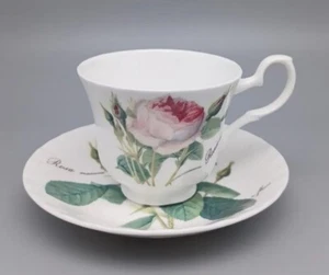 Taza y platillo Roy Kirkham Redoute Roses Fine Bone China 2006 - Imagen 1 de 8