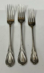 Vintage 3 X WP Silver Plate 21.5cm 18.5cm Lily Dinner Dessert Forks - Cutlery - Picture 1 of 6