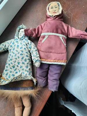 DEUX POUPEES EN TISUS CHIFFON  ANCIENNES ESQUIMAU ? RARE - Photo 1/4