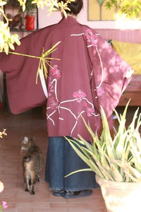 HAORI 100% PURPLE SILK FANCY PETALS KIMONO JACKET MADE IN JAPAN TN1 - Picture 1 of 8