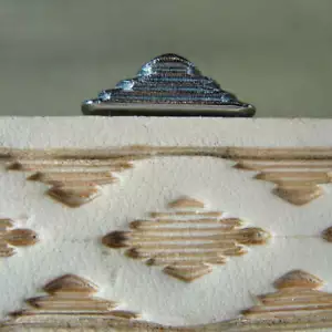 Estampilla geométrica de medio diamante artesanal Japón - #F926H (herramienta de estampado de cuero) - Imagen 1 de 5