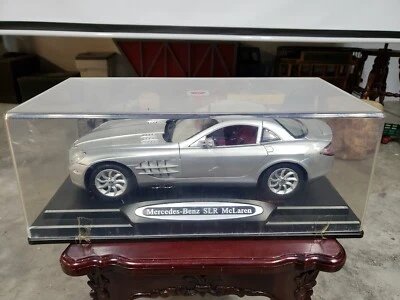 Motor Max Huge 1/12 Scale Mercedes Benz SLR McLaren Metal Car Rare Toy Lot - Image 1 of 4