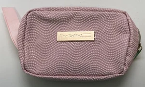 Bolso de Maquillaje Rosa MAC Año Fiscal 23 Vacaciones GWP Bolso Nuevo - Imagen 1 de 4