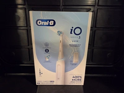 Escova de dentes elétrica recarregável Oral-B iO3 Series 3 Luxe com 3 modos - Nova!! - Imagem 1 de 4