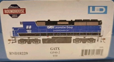 Athearn Roundhouse HO Scale GP40-2 Diesel Locomotive GATX #959 DCC Ready  - Image 1 of 2