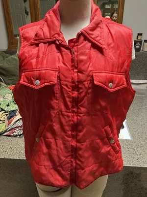 Chaleco acolchado rojo 5 estrellas de Roper Foto 1 de 4