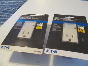 = Eaton Luz Nocturna LED Receptáculo Dúplex 15A 125V Luz Almendra TR7734LA-KB-LW - Imagen 1 de 3