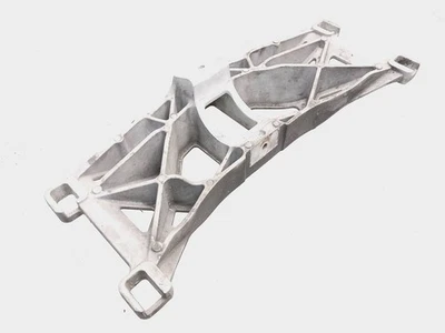 Jaguar XJ X351 2010 Gearbox mounting bracket Aw936a026a ARA326625 Foto 1 de 4