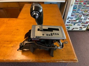 Genuine 05-06 Lincoln Navigator Floor Shifter Gear Shift Lever Selector Assembly - Picture 1 of 7