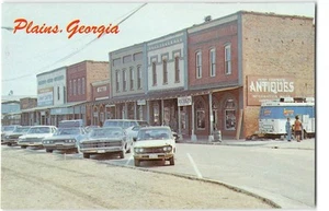 Home of Jimmy Carter PLAINS, GEORGIA Straßenszene 1970er Autos Vintage Postkarte - Bild 1 von 2
