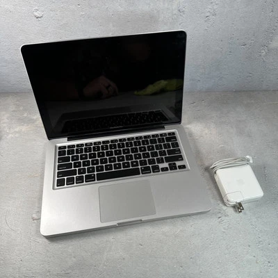 Apple MacBook Pro 13" 2009 A1278 Intel Core 2 Duo - 2.53GHz/4GB/500GB-HDD (READ) - Image 1 of 4
