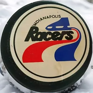 INDIANAPOLIS RACERS VINTAGE HOCKEY PUCK BILTRITE SLUG 🇨🇦 OLD STICKER LOGO Rare - Picture 1 of 5