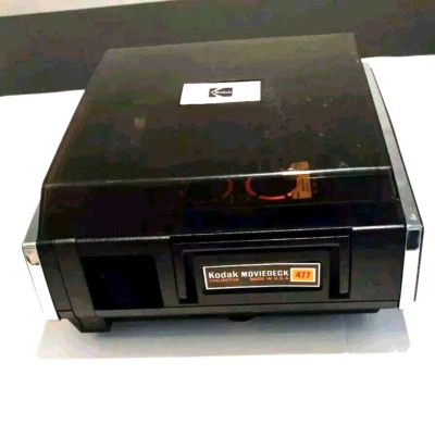 Proyector Kodak MovieDeck 477 Super 8/8 mm pantalla incorporada de colección  Foto 1 de 4