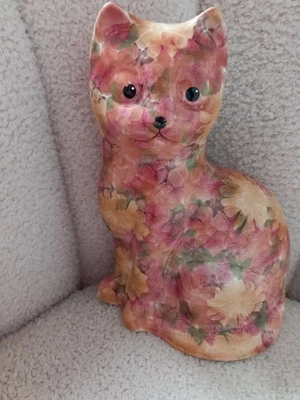 Park Rose Bridlington Pink & Yellow Floral Sitting Cat 22cm tall - Image 1 of 4