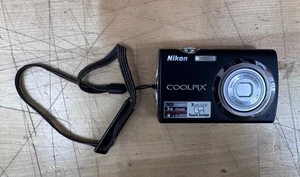 Nikon COOLPIX S230 mit integriertem Nikkor 6,3-18,9mm 3x optisch getestet - Bild 1 von 4