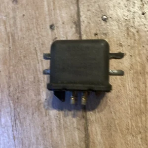 Relais Bosch 0332008001 Mercedes W108 W109 W110 W111 W113 W115 W114 agode - Bild 1 von 2