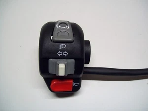 COMANDO INTERRUTTORE SINISTRO APRILIA SCARABEO-MALAGUTI-ITALJET-DERBI (NUOVO) - Foto 1 di 4