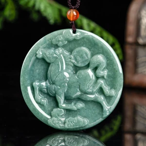 100% Natural Grade A Jade Jadeite Men's Bean Green Lucky Horse Round Pendant - Picture 1 of 4