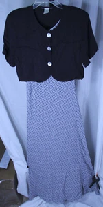 Vestido de Colección Años 90 Estampado en Blanco y Negro Línea A y Chaqueta Recortada Negra (EN MUY BUEN ESTADO) Grande - Imagen 1 de 9