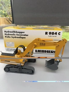 Liebherr 984 C Faceshovel Mining Model 1/50 Scale Yellow - Picture 1 of 2