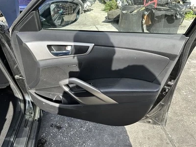 VELOSTER  2015 Front Door Trim Panel 1166981 Foto 1 de 4