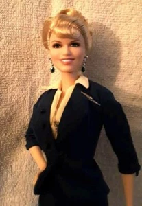 Barbie® Doris Day Puppe (Julie 1956) in American Airlines #984 mit Holzbox. - Bild 1 von 23