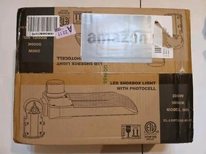 LEDMO LED Parking Lot Light 200W - Waterproof IP65 LED Shoebox Area Light - Picture 1 of 7