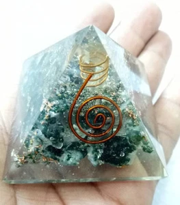 Pyramide mousse orgone 50 mm chakra de guérison méditation abondance pyramides de richesse - Photo 1 sur 4