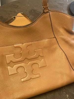 Tory Burch HUGE LOGO  bag /  Carmel Color  Soft Leather Bag Tote 17 By 10 - Image 1 of 4