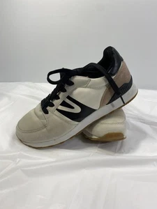 Tretorn Women's Loyola Lace Up Shoes, Size 7.5 M, Pre-Owned - Picture 1 of 14
