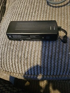 Lettore DVD100k Portatile 7.4V 2500mA Ricaricabile Li- Batteria 4 Venturer RCBP-02 - Foto 1 di 2