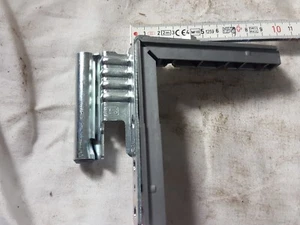 Siegenia Aubi F. Eckband H-12/18-13 Li M. DIstanzst. TS K50 FBFE0042-100010 #49 - Bild 1 von 6