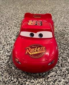 Mattel Disney Pixar 2016 Transforming Lightning McQueen Piston Cup Rennbahn - Bild 1 von 9